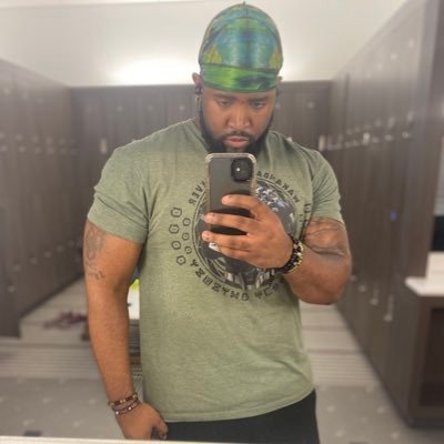 Twitch Affiliate Streamer! Content Creator/Sponsored by @LAGrGaming SF6-High Master Rank Guile Player