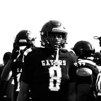 Co 27| linebacker | 6’0 |3.1 gpa| 200 lbs|4.8 40| # 330240288