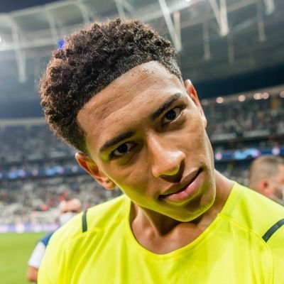 Do unto others as you would want them do unto you.
@LFC || X for fun || Medical lab scientist🥼. A liverbird upon my chest 🐔