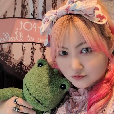 2025/5/21〜✨️NEW✨️アカウント😉
うっちー/ウチモさん
知る人ぞ知る元・現某アパレルショップ店員👗
頑張るけど無理はしないがモットー🐌✨️
⚠️顔面酒さ様皮膚炎治療中💉
動物・可愛いものが大好き💘
バンギャ5割+ヲタク5割