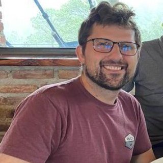 Software Engineer @meowwolf. immersive experiences with computer vision, threejs, and ar