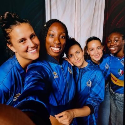 Cinzia🌸 Campionesse Olimpiche 🥇🏐🇮🇹 💙💛🖤💚❤️ Profile