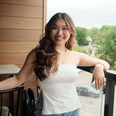 Multi-niche creator from the Midwest with intentional and diverse content | Let’s connect! 💌kaemchxng@gmail.com