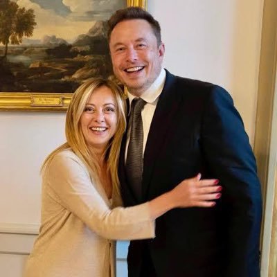 Guiding @ElonMusk's vision for a better future through Spacex, Tesla, Neuralink, and more. & Tech enthusiast, dream chaser, and innovation advocate.