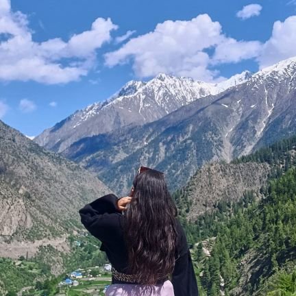 stfu_idiiot's profile picture. Loyal behind my back..
that's my type