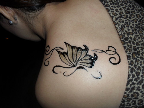 leighcuracho's profile picture. 