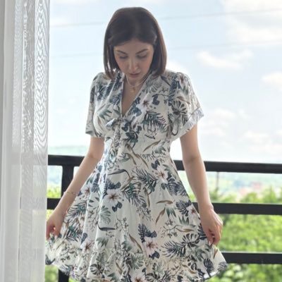 ghazalmachine's profile picture. پزشک همیشه خسته :)