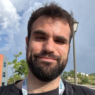 Biotech from @pablodeolavide. PhD in Molecular Biosciences at @CBMSO_CSIC_UAM 🐭. Group: Cellular Plasticity in Development and Cancer @CJCHCM