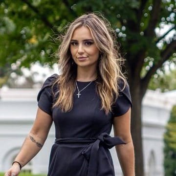 29.Jersey Girl 🇮🇹✝️✖WHITE HOUSE CORRESPONDENT/REPORTER @FrontLinesTpUSA🇺🇲I@Marist AIum ✖Opinions and my own ✖fmr:@OANN,@NeWSmax,@DaiLyMaiL