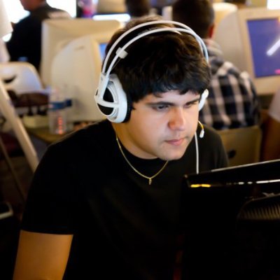 Coach of team 🇫🇷 EVIL ELK (ESEA54 Inter). Seasoned 36yo former CS1.6 player, now based in 🇮🇸 Iceland. 🎮 Faceit: WESTAR. 📺 Twitch: WESTAR_CS2