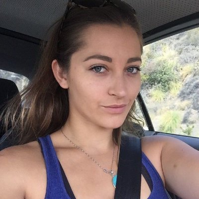 je m'appelle ..Isabelle et je suis dans 'l'intention de me faire des nouveau . amis
