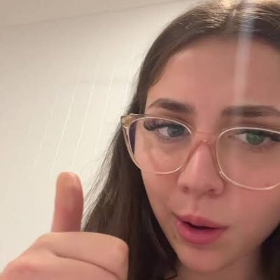 pretty_lis96788's profile picture. 