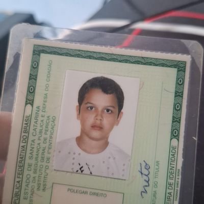 Aqueles que passam por nós, não vão sós, não nos deixam sós. Deixam um pouco de si, levam um pouco de nós