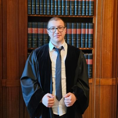 eniseren_de's profile picture. Hamburg Üniversitesi - Hukuk (Deniz Hukuku) ⚖️⚓🚢