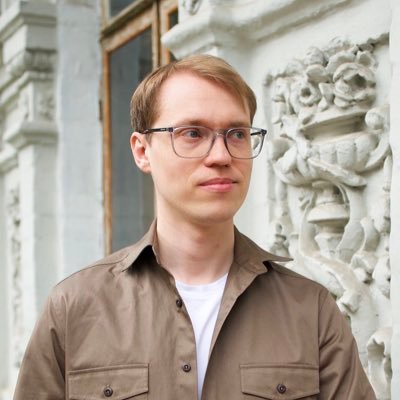 Пишу на C++ та Go. Коротко про себе 🎹🚵 🏎️іноді 📖