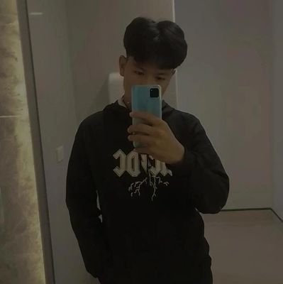 FffRr686419's profile picture. 