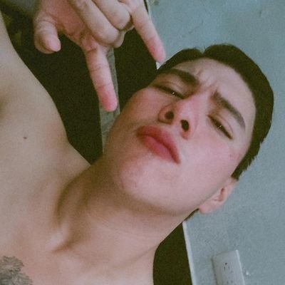 campechano pitudo🍆 y alto, me va el morbo, y desbirbir cosas nuevas.
🛑 +18