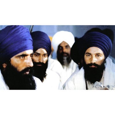 khalsarajsoon01's profile picture. 🪯 Sikh Activist ਬੈਠਾ ਕੇਸਰੀ ਨਿਸ਼ਾਨ ਉੱਤੇ ਬਾਜ਼ ਵੇਖਣਾ, 🦅 ਬਸ ਇੱਕੋ ਰੀਝ ਖਾਲਸੇ ਦਾ ਰਾਜ ਵੇਖਣਾ ।https://t.co/ARPdq4Xng2