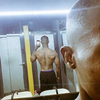 DamienOfomuogbo's profile picture. (UI/UX designer, illustrator), hot Igbo boy🥵,(tech boy) 
Chelsea fan💙
I so much love Anime❤️
MUSIC LOVER & SCI-FI LOVER Arcane lover