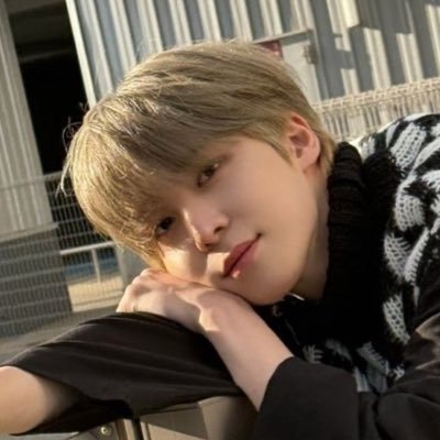 ly6nnx's profile picture. collect acc, paypal ⭕️