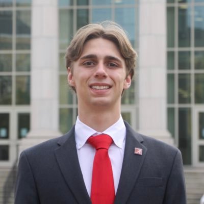 Benji_Chapman23's profile picture. Accounting and Finance student at the @UofAlabama📚, libertarian🗽, and boyfriend to @kateprickettt🫶