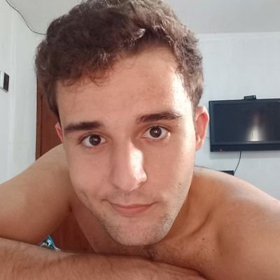 Guif204's profile picture. *_*
He/Him