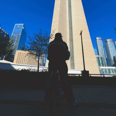 Bojkhalifa1's profile picture. Twice as tall, like the Burj khalifa