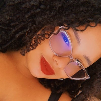 Assis__k's profile picture. A meta é usar o crachá da globo 🎥📸