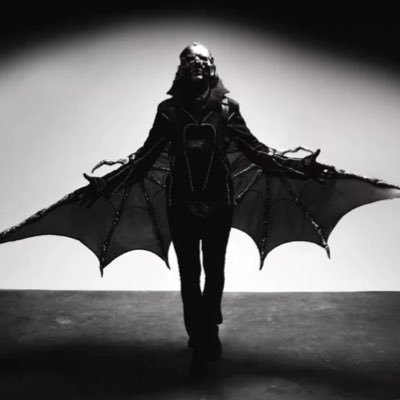 eduardorg__'s profile picture. With movies and popcorn, life isn’t that bad