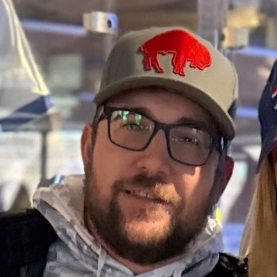 JakeFBData's profile picture. Just a dude who loves to talk football and play golf.