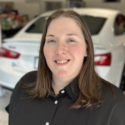 Director of Marketing & Sales for NASCAR driver @ryanellisracing | Office at Graff Chevrolet | @SNHU 21’ | Fitness | Reading | Coffee | SMW ❤️💍