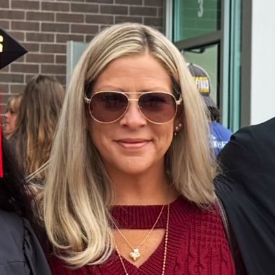 Alabama girl in the West. Always chasing the sun. ☀️ #WDE 🦅🐅 #HookEm 🤘🏻I’m Not Willy Wonka- I won’t sugar coat it for you 💅🏼🤷🏼♀️