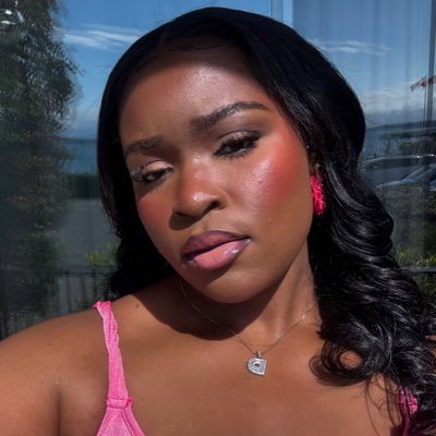 Doyin03's profile picture. Just Vibes 🤫