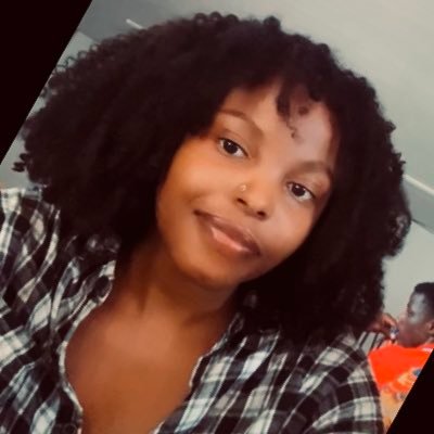 Bookish. Writer. Pro_Human rights. Mandarin Student. Artsy.