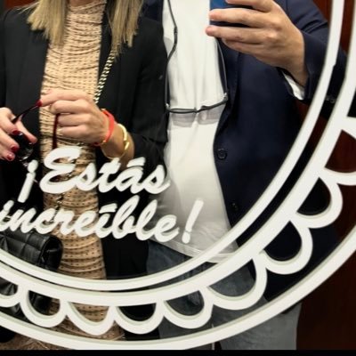 Pareja guapa e indivisible en busca de nuevas experiencias.. Si eres chica sola adelante , chicos nos lo pensamos, parejas hablamos y vemos hasta donde llegamos