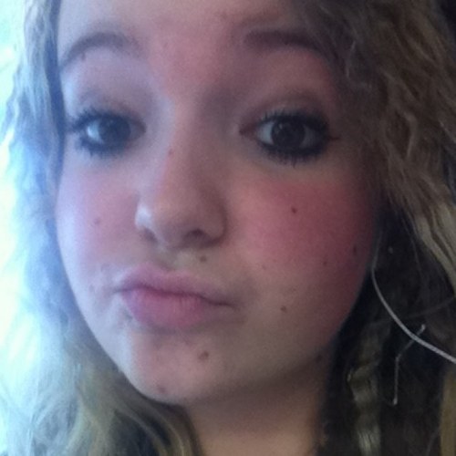 Omeri19's profile picture. 