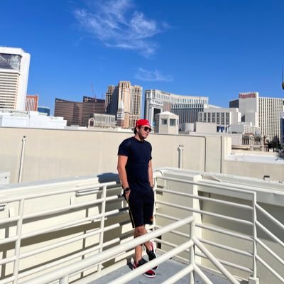 Dr.Ciencias Administrativas 🎓 | Profesor 👨🏿🏫 | Ex-representante ⚽️ | Experto en fútbol, MLB, NBA y NFL | La mejor cuenta de X en picks con momio positivo📊