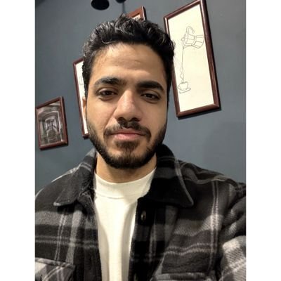 DevAmr0's profile picture. 