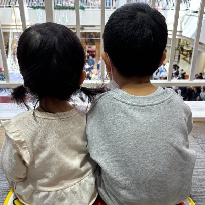 aomori_papa's profile picture. 青森県在住。妻・5歳息子・2歳娘の4人暮らし。1年間育休取得。「家族で楽しい時間をいっぱい過ごす」が目標。「お金と子育て」について実践してることを発信します。子育てブログも書いてます。