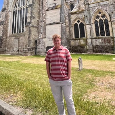 19 | Aspiring to study BSc Maths at university | College student from the UK 🇬🇧