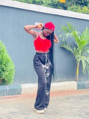 Roxiebabe94141's profile picture. 