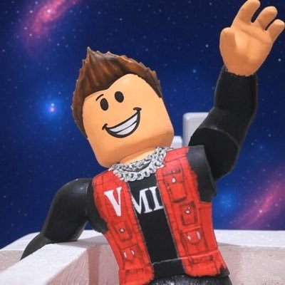 im a lil. dev who makes game :D ,Birthday: April 16, Im a 13yo (14 soon)