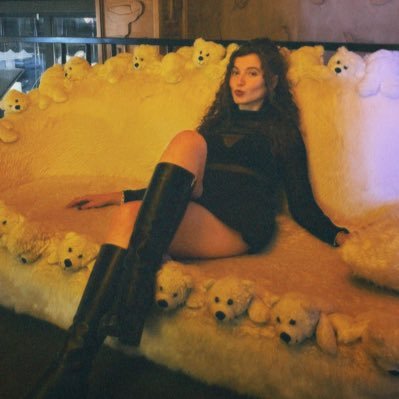senayyugur's profile picture.