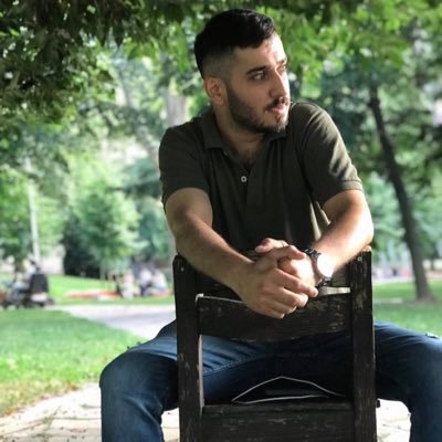 “Âlem-i bâkîye sefer eden kervânın yolcusuyuz fânī menzillerde ikâmet eden değil.”