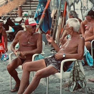 igalcrz's profile picture. Todas las cosas buenas están al otro lado del miedo.