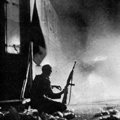 WorkinComrade's profile picture. Militant Libertarian Socialist. Libertarian Party Member. Working Class/2A Absolutist. Tiocfaidh Ár Lá 🇮🇪🇵🇸 NO WAR BUT CLASS WAR! #FreeLuigi