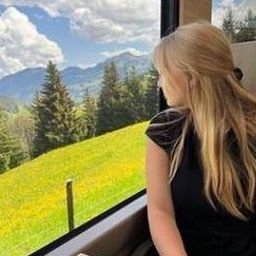 Eefwurie7674's profile picture. 