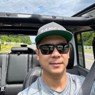 Dinh44Henry's profile picture. Always put on a beautiful smile, life is beautiful indeed