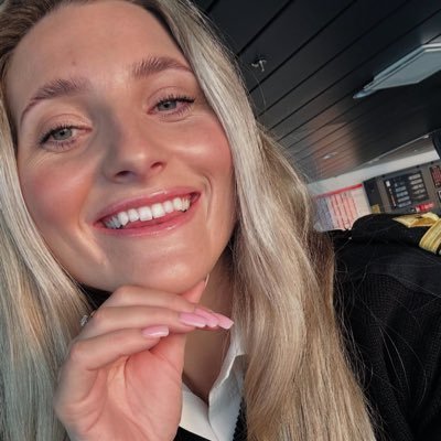 1st Officer Navigator 👱‍♀️🛳️ Blonde Sailor