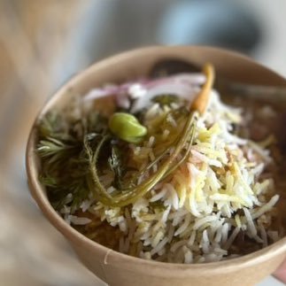 間借りやイベントでビリヤニ、スパイスカレーなど提供してます。出店情報はInstagramで発信しております。__________テントサウナsavotta所有 | ナチュラルワイン | 焚火 | 鹿肉 | 鴨肉 | Clammbon | 食欲 | コーヒー | ビカクシダ | ビリヤニ | アンビエント
